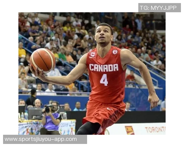 贾马尔穆雷独撑球队18投6中斩获21分7篮板6助攻表现出色